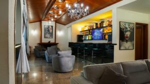 Recepção do Spa Lushness Moema, unidade de massagem Nuru em São Paulo